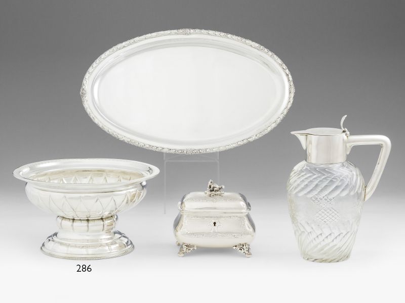 286. tétel: Pesti historizáló gyümölcsöstál, ezüst, 664 g.