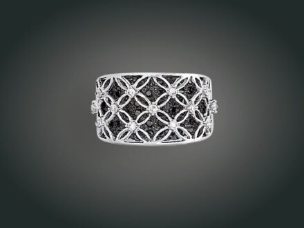 167. tétel: Gyűrű, 18 K au, 85 bril. cca. 1,16 ct, 9,0 g