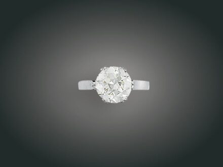 241. tétel: Gyűrű, pt, 1 bril. cca. 3,50 ct, 5,2 g
