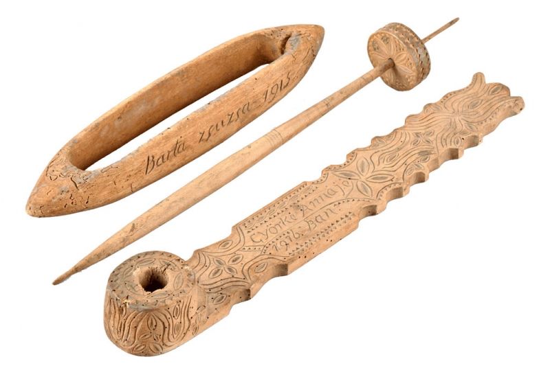 241. tétel, Fonáshoz való eszközök, 3 db