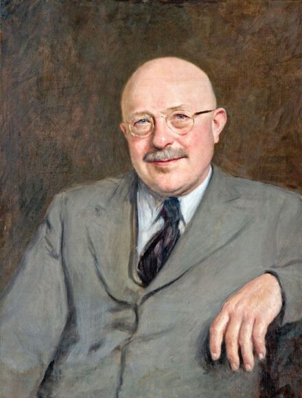200. tétel, Glatz Oszkár (1872-1958): Szemüveges férfi portréja