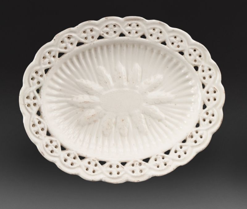 324. tétel, Tányér