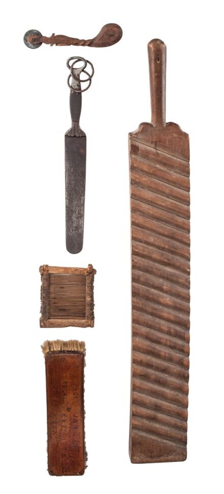 576. tétel, Használati tárgyak, 5 db