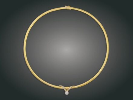 220. tétel, Nyakék, 18 k au, 13 bril. cca. 0,65 ct, 29,8 g