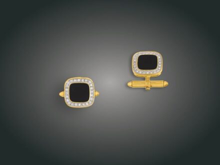172. tétel, Kézelő, 14 k au, ónix, 48 bril. cca. 0,40 ct, 8,0 g