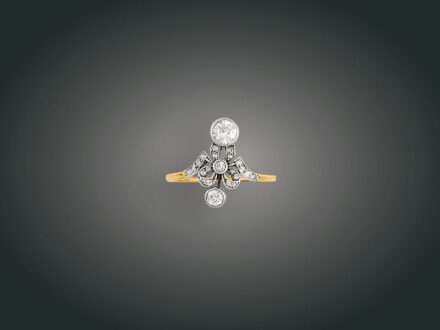 141. tétel, Gyűrű, 14 k au, 23 bril. cca. 0,90 ct, 2,9 g