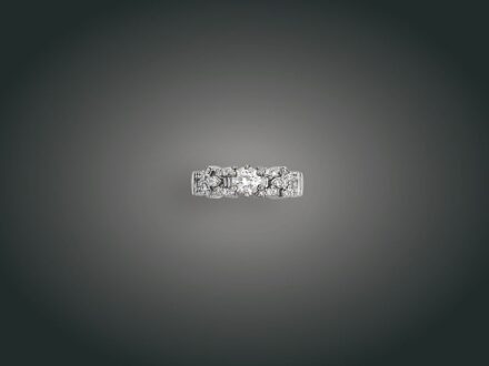 111. tétel, Gyűrű, 18 k au,  51 bril. cca. 1,73 ct, 7,9 g