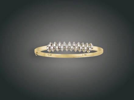 107. tétel, Karék, 14 k au, 60 bril. cca. 2,40 ct, 19,7 g