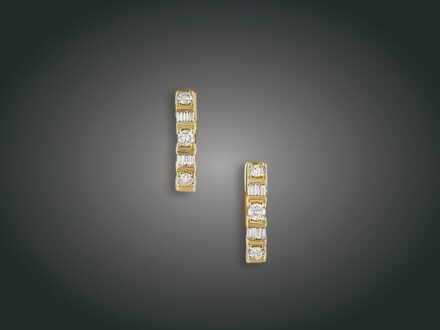 104. tétel, Fülbevaló, 14 k au, 18 bril. cca. 0,90 ct, 6,6 g