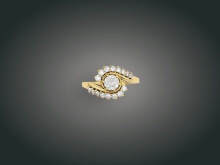 59. tétel, Gyűrű, 14 k au, 17 bril. 1,10 ct, 4,0 g