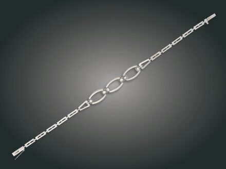 46. tétel, Karkötő, 14 k au, 6 bril. cca. 0,35 ct, 7,6 g