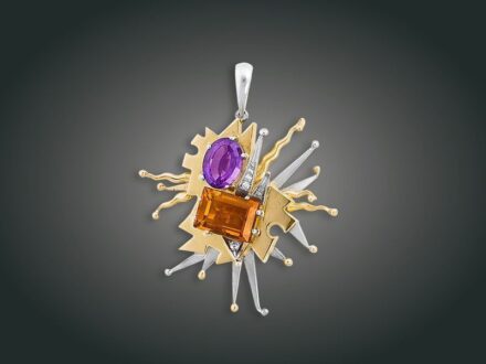 31. tétel, Függő, 18 k au, ametiszt, citrin, 7 bril. cca. 0,10 ct, 17,3 g