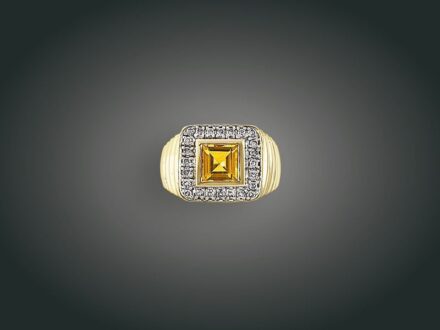 30. tétel, Gyűrű, 14 k au, citrin, 24 bril. cca. 0,35 ct, 8,0 g
