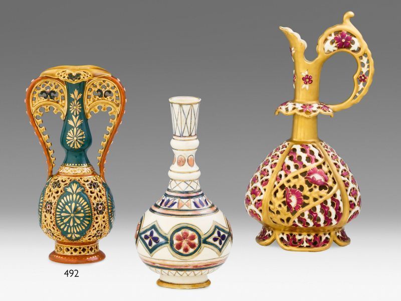 492. tétel, Zsolnay díszváza - a "Wanda"-sorozatból