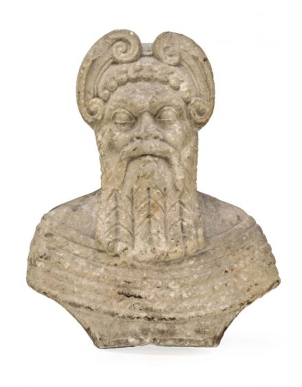 147. tétel, Mitologiai férfi büszt