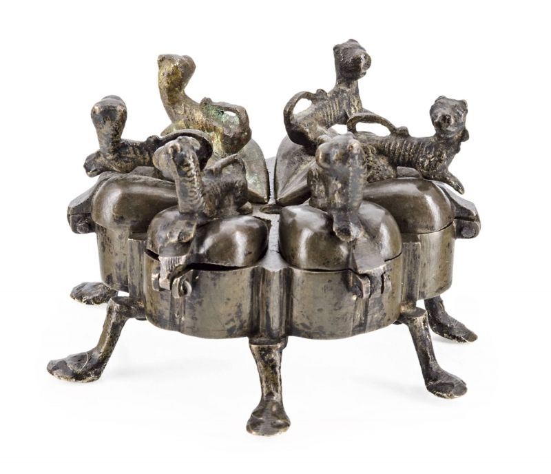 192. tétel, Kegytárgy