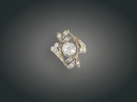 217. tétel, Gyűrű, 14 k au, 12 bril. 1,85 ct, 5,0 g
