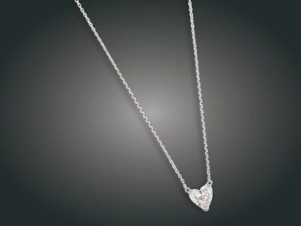211. tétel, Nyakék, 14 k au, 1 bril. 1,59 ct, 2,7 g