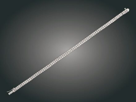 209. tétel, Karkötő, 14 k au, 152 bril. cca. 3,0 ct, 12,1 g