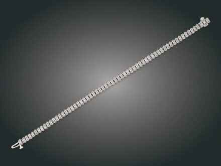 188. tétel, Karkötő, 14 K au, 186 bril. cca. 3,0 ct, 15,5 g