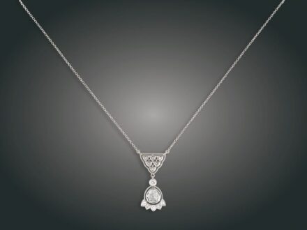 158. tétel, Nyakék,  pt, 14 k au, 6 bril. cca. 0,15 ct, 7 gyém. cca. 0,90 ct, 4,6 g