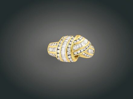 117. tétel, Gyűrű, 14 k au, 79 bril. cca. 1,20 ct, 7,8 g