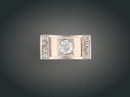55. tétel, Gyűrű, 14 k au, 9 bril. cca. 0,70 ct, 5,8 g