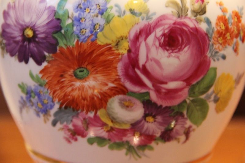 33. tétel, Altwien porcelán váza - Image 2