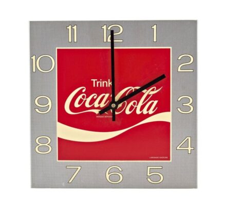310. tétel, Coca Cola falióra