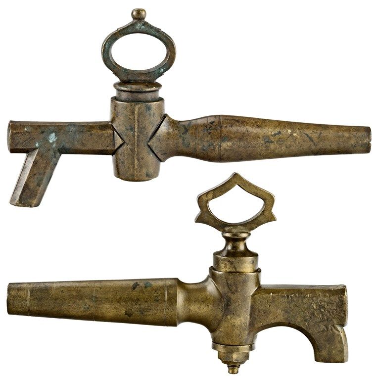 647. tétel, Hordócsap, 2 db