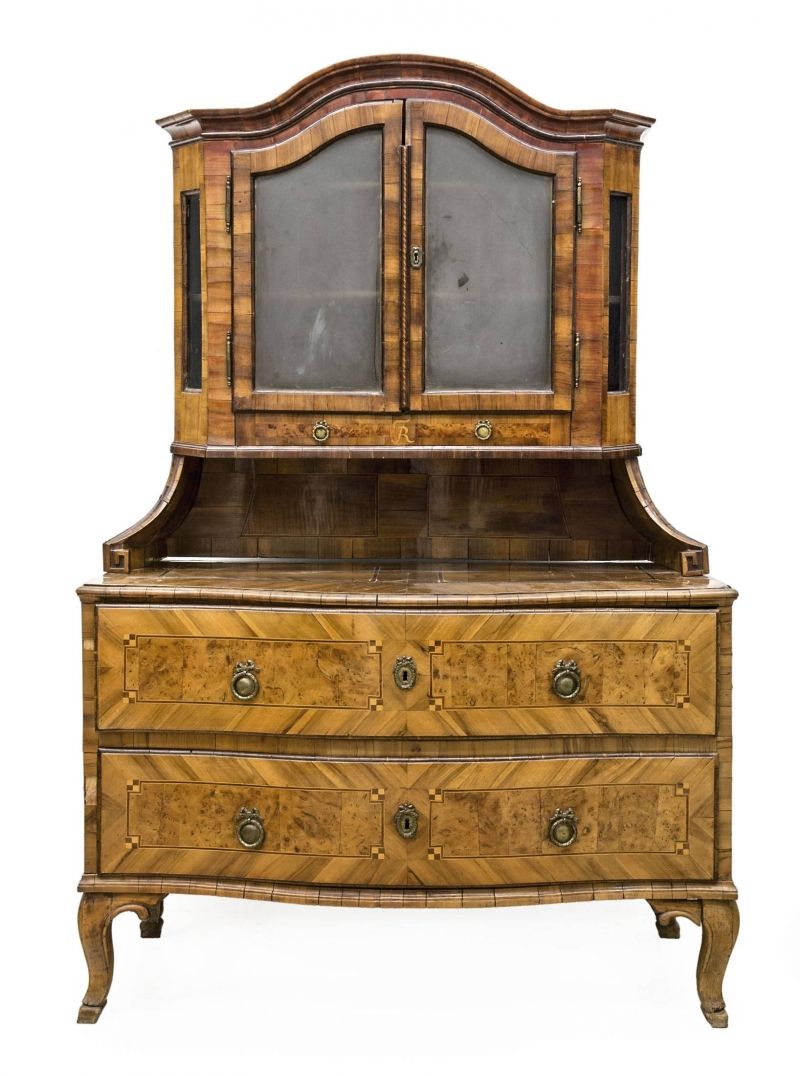 346. tétel, Tálalószekrény