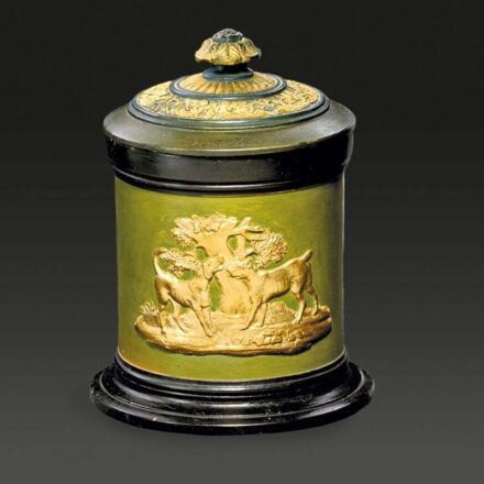 891. tétel, Dohánytartó