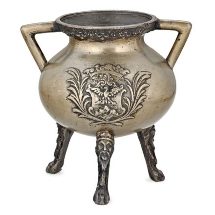 1032. tétel, Háromlábú edény