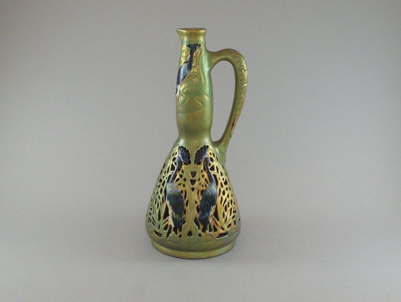 201. tétel, Zsolnay madaras díszkancsó