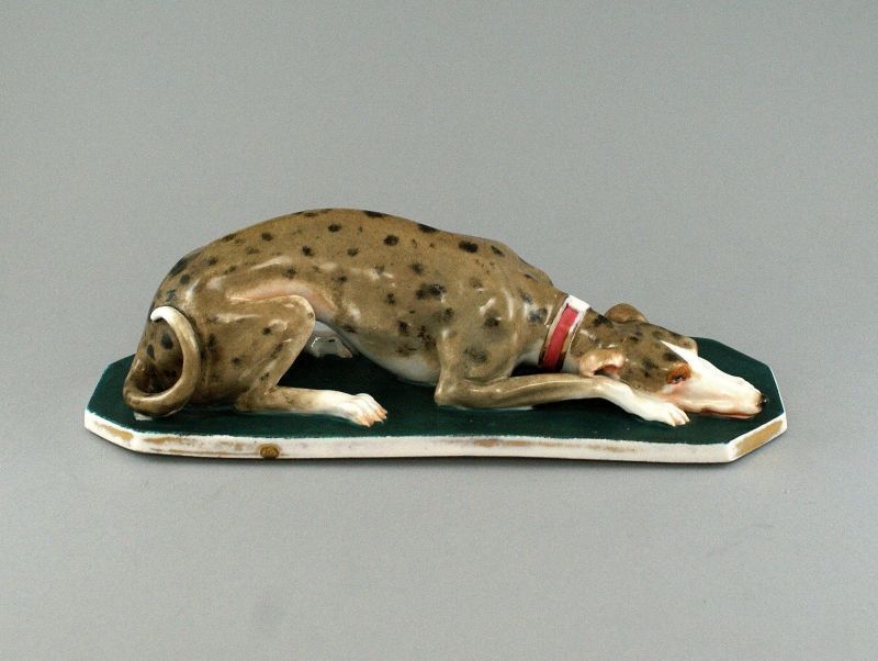 178. tétel, Kisplasztika - Fekvő agár