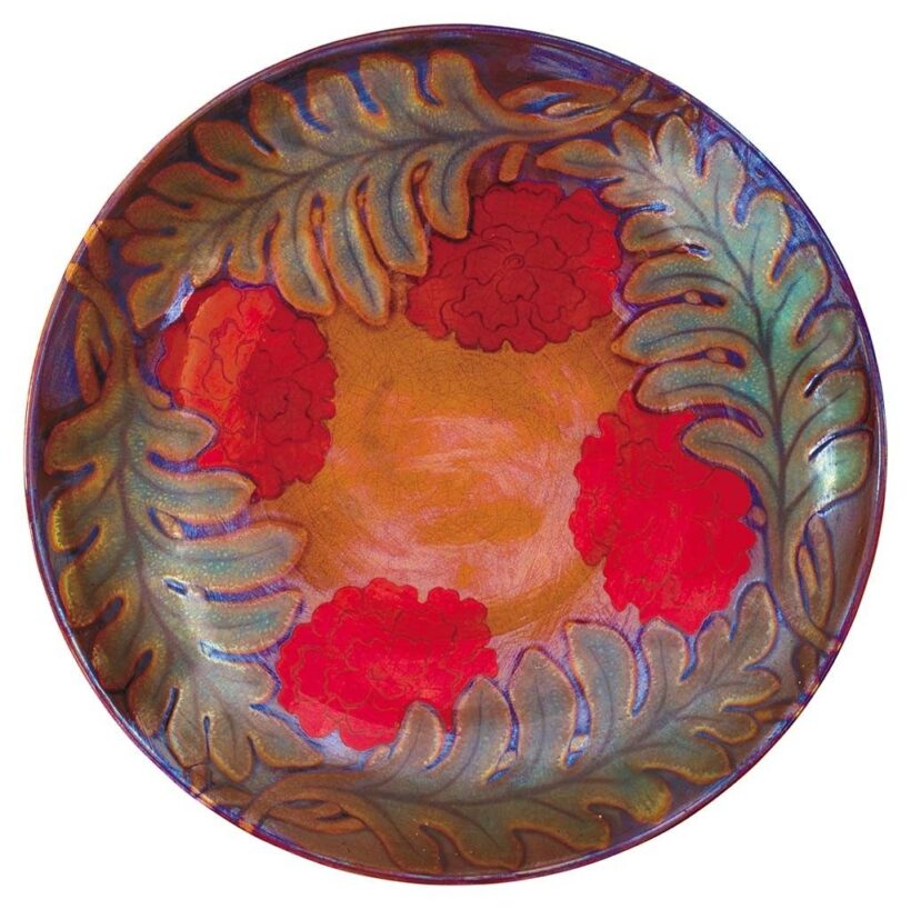 Zsolnay Falitál, bazsarózsás, páfrányleveles díszítéssel, Zsolnay, 1901  Dekorterv: Nikelszky Géza
Porcelánfajansz, opak és transzparens, színes és fémes eozinmázakkal festett, savmaratott.