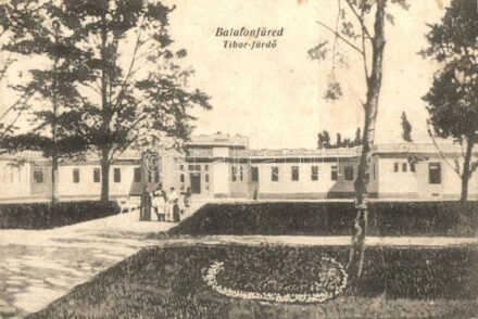 Balatonfüred, Tibor fürdő (fa)