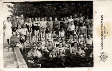 Hajdúszoboszló, gyógyfürdő, fürdőzők, photo (EK)