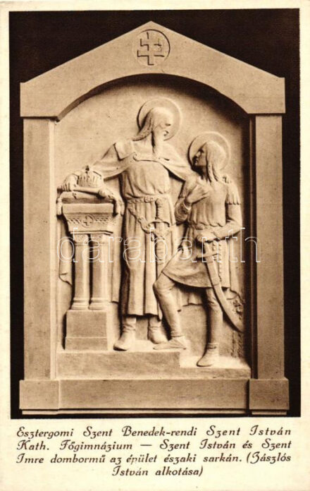 Esztergom, Szent Benedek-rendi Szent István Katolikus főgimnázium, belső; Szent István és Imre dombormű (EK)