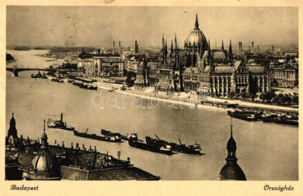 Budapest V. Országház (ázott / wet damage)