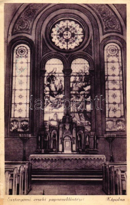 Esztergom, Érseki Papnevelő Intézet, kápolna, belső (ázott / wet damage)