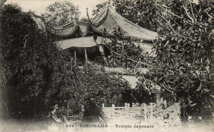 Yokohama, Japanese temple (gluemark)