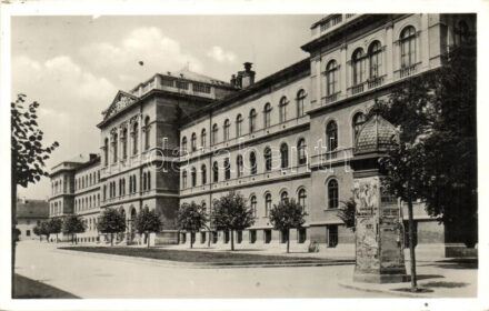 Kolozsvár, Cluj; Ferenc József tudományos egyetem, kiadja Király János könyv-, zenemű és papírkereskedés / university (EK)