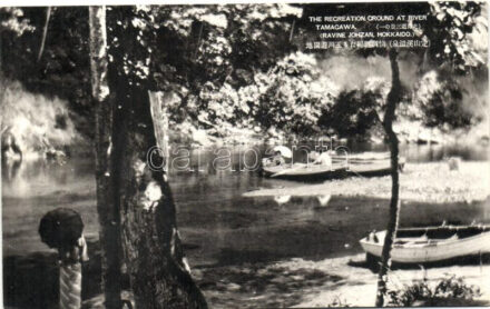 Johzan Ravine, Hokkaido, The recreation ground at river Tamagawa, couple in rowboat, Japanese ladies with sunshades