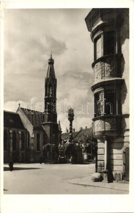 Sopron, Ferenc József tér, Szentháromság szobor