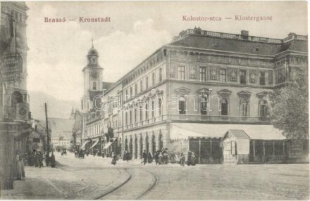 Brassó, Kronstadt, Brasov; Kolostor utca üzletekkel / street view with shops