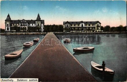 1917 Keszthely, Balaton és Hullám szállodák, moló, csónakok. Mérei Ignác kiadása