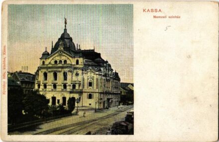 Kassa, Kosice; Nemzeti Színház, piaci árusok bódéi. Kiadja Nyulászi Béla / National Theatre, market vendors, booths (kopott sarkak / worn corners)
