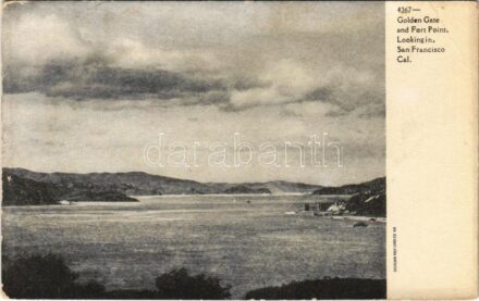 San Francisco (California), Golden Gate and Fort Point, looking in (EB)
