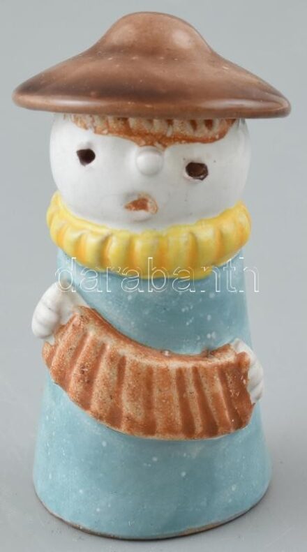 Kerámia figura, színesen festett, jelzett: XX Hungary. m: 7 cm